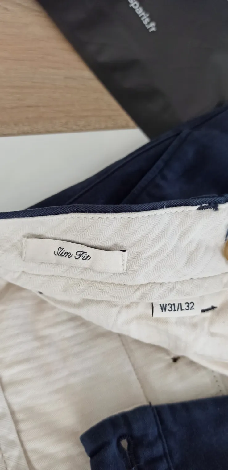Pantalon chino GANT Slim Fit bleu marine — W31/L32  – Gant – taille 40 5
