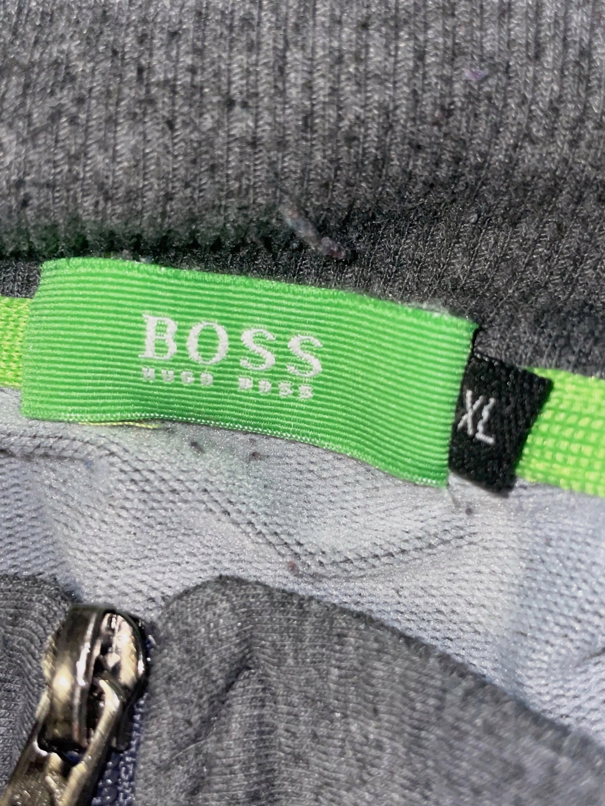 Hugo boss veste zip / Taille : XL / Très bon état / Flocage logo  – Hugo Boss – taille XL 6
