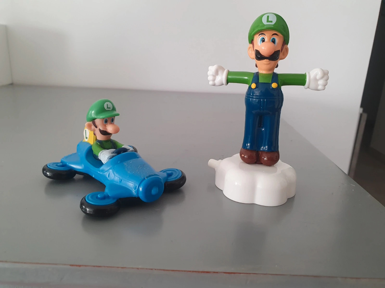 Lot de 2 figurines Luigi Mc Donalds vintage