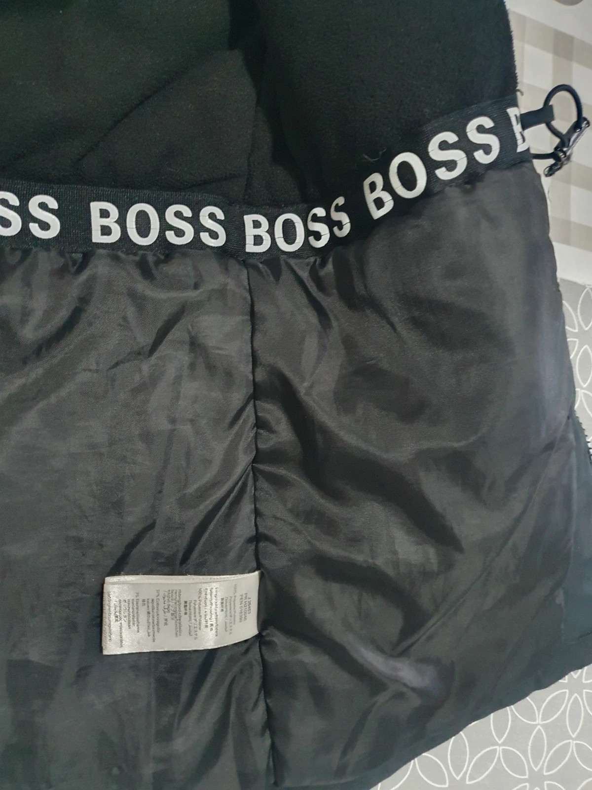 Magnifique blouson Hugo Boss 10 ans – Hugo Boss – taille 10 ans / 140 cm 4