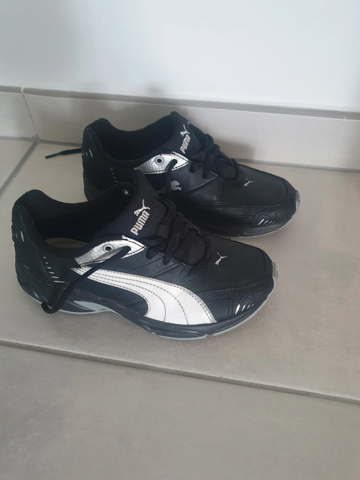 Baskets Puma Xénon, pointure 35