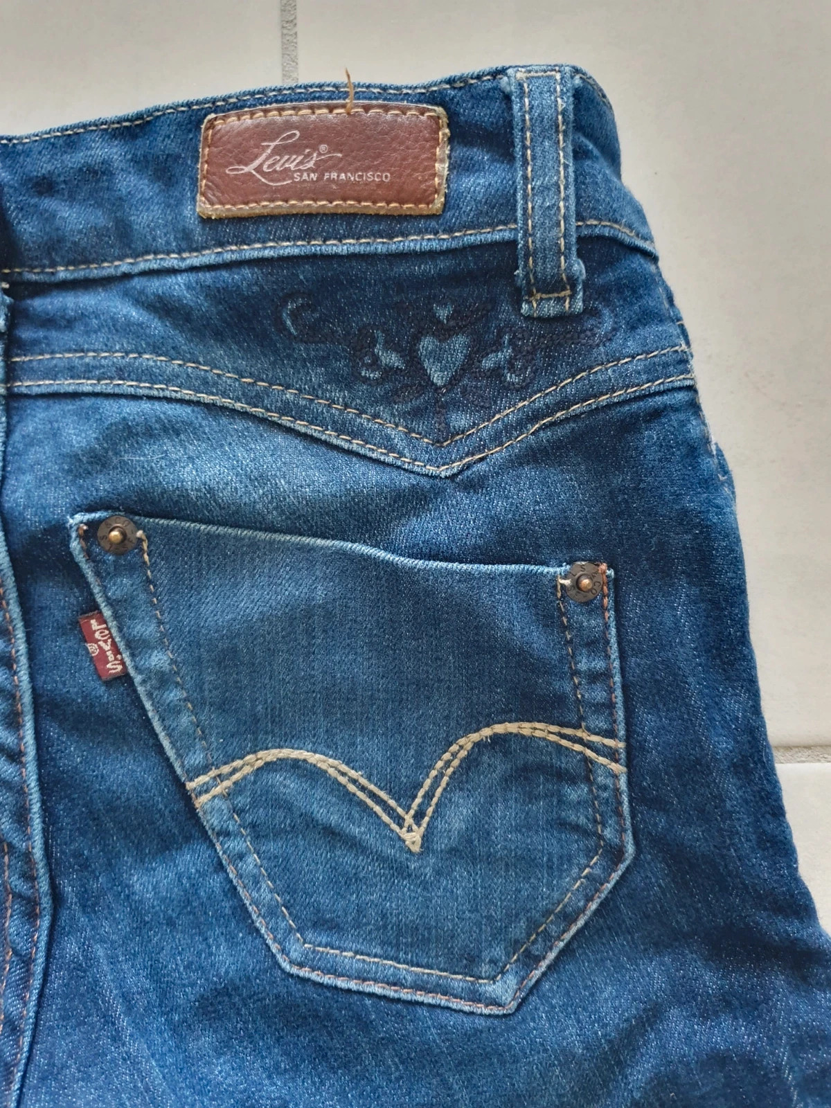 Joli jean fille Levis 12 ans – Levi's – taille 12 ans / 152 cm 4