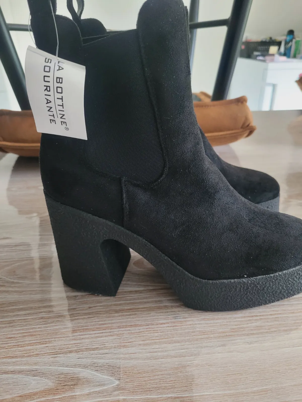 Bottine à talon noir – La bottine souriante – taille EU 39 3