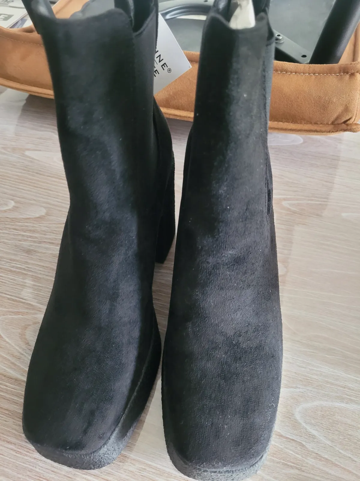 Bottine à talon noir – La bottine souriante – taille EU 39 2