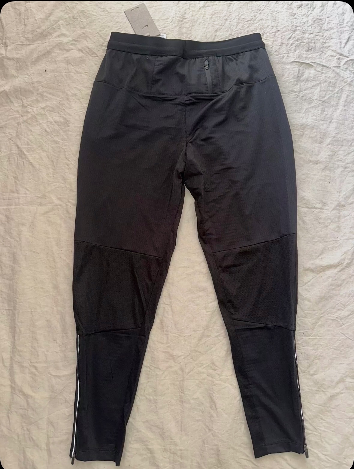 Pantalon de running noir Nike disponible en taille L – Nike – taille EU 42 3