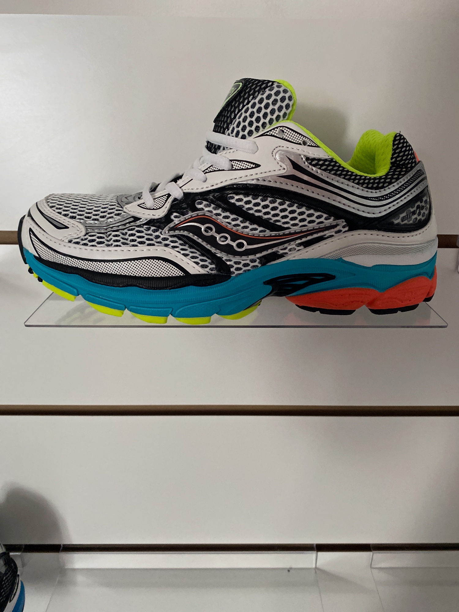 Saucony omni 9 progride tricolores