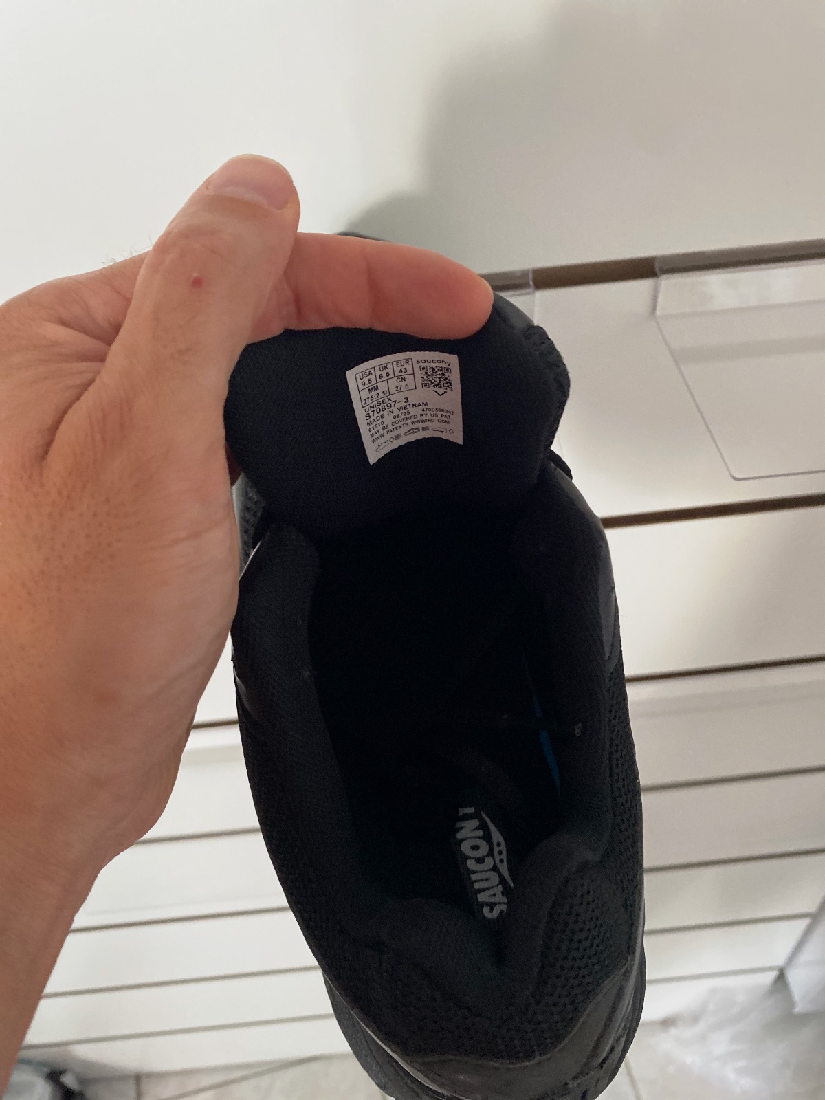 Saucony omni 9 progride full black – Saucony – taille EU 42 6