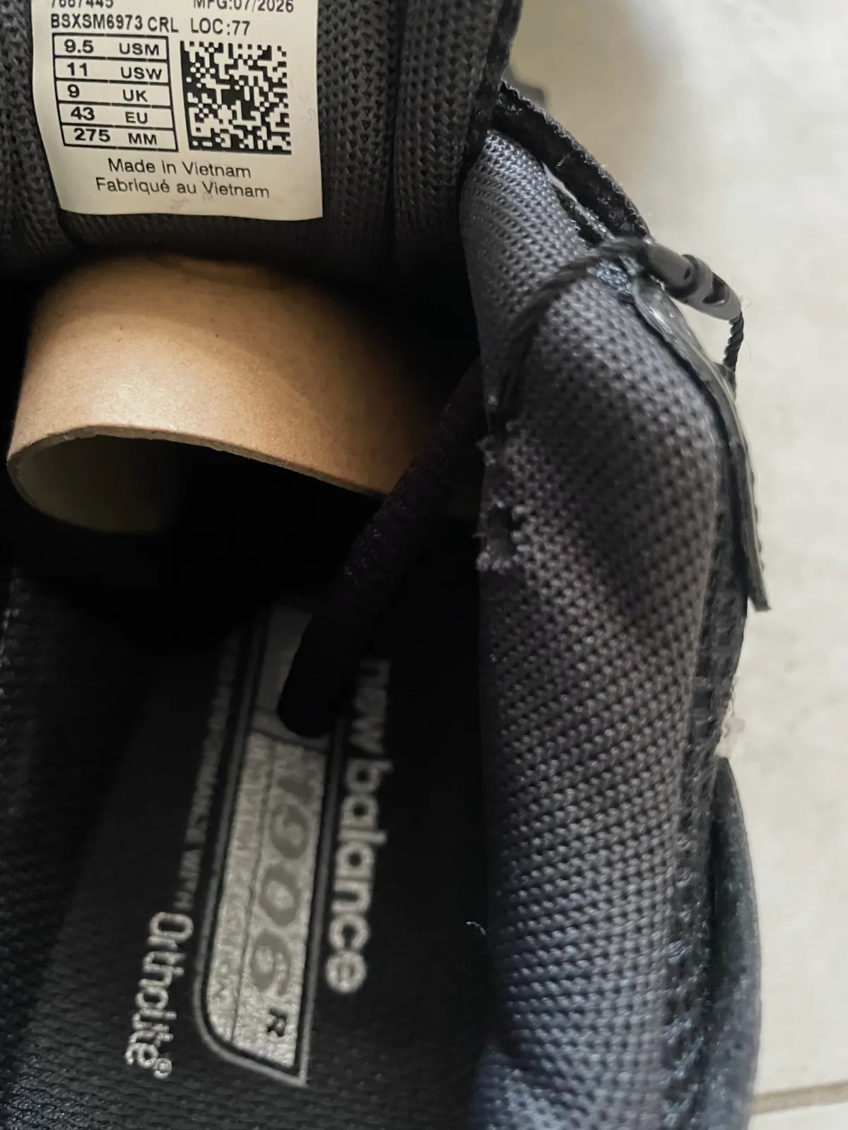 paire de new balance neuf – New Balance 5