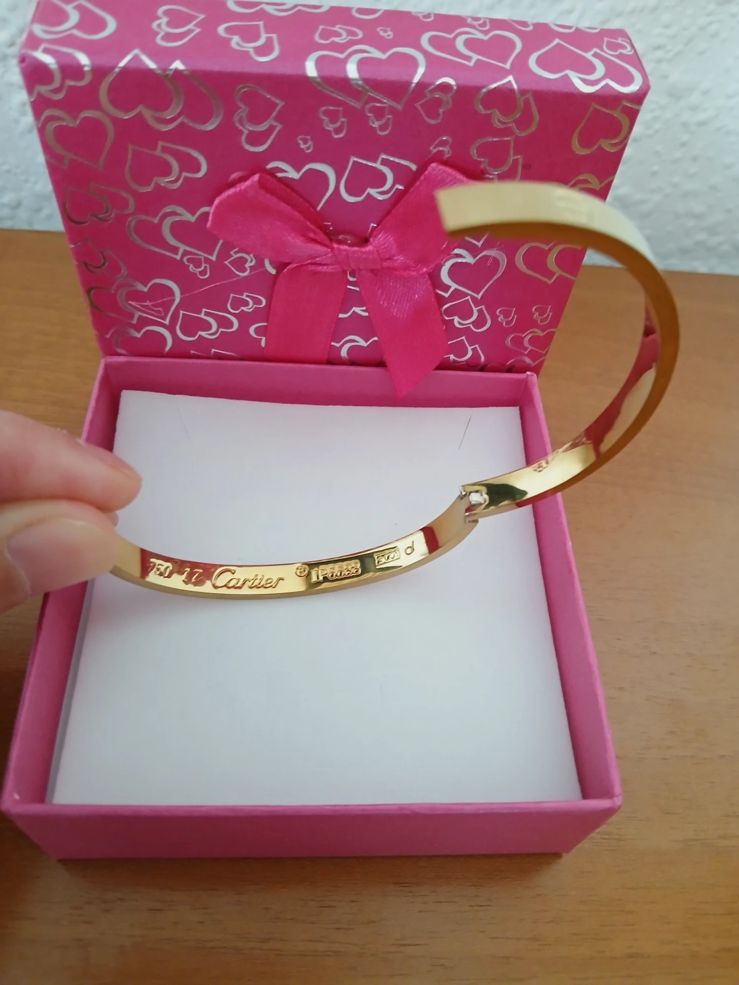 Brazalete dorado Cartier