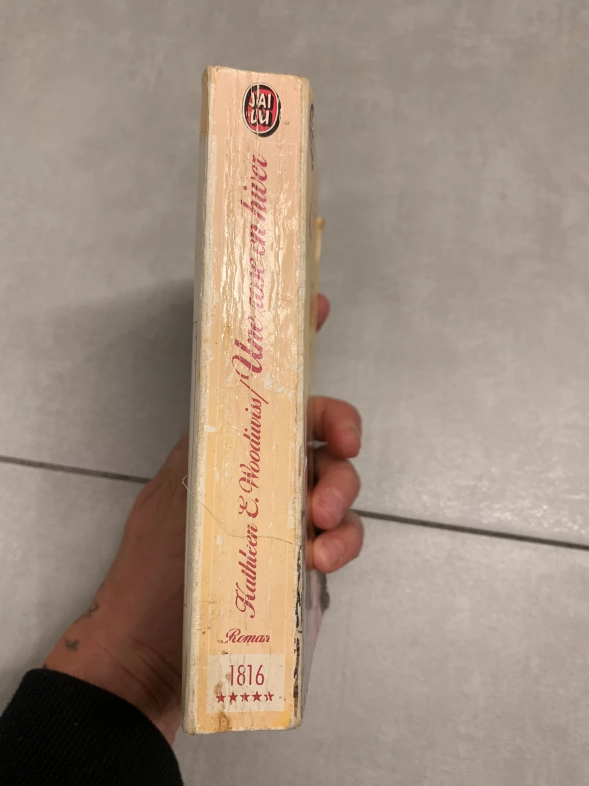 Livre Une rose en hiver – Kathleen E. Woodiwiss – J’ai Lu 3