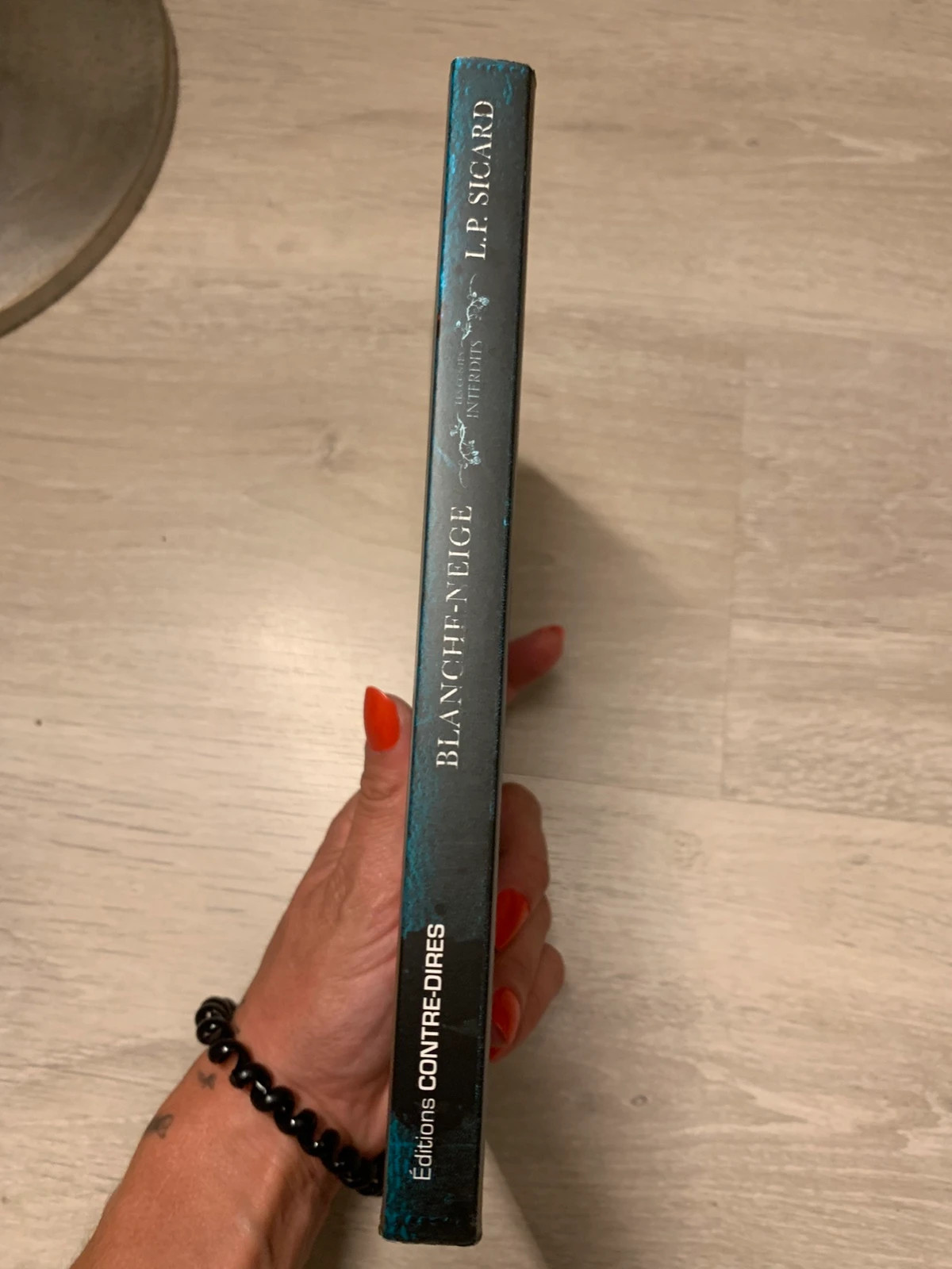 📚 Livre Blanche-Neige – L.P. Sicard – Les Contes Interdits 3
