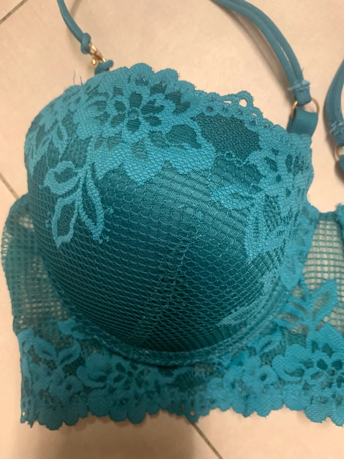 Soutien-gorge Undiz bleu canard / vert – dentelle florale – 90D – coques rembourrées – Undiz – taille 90D 2