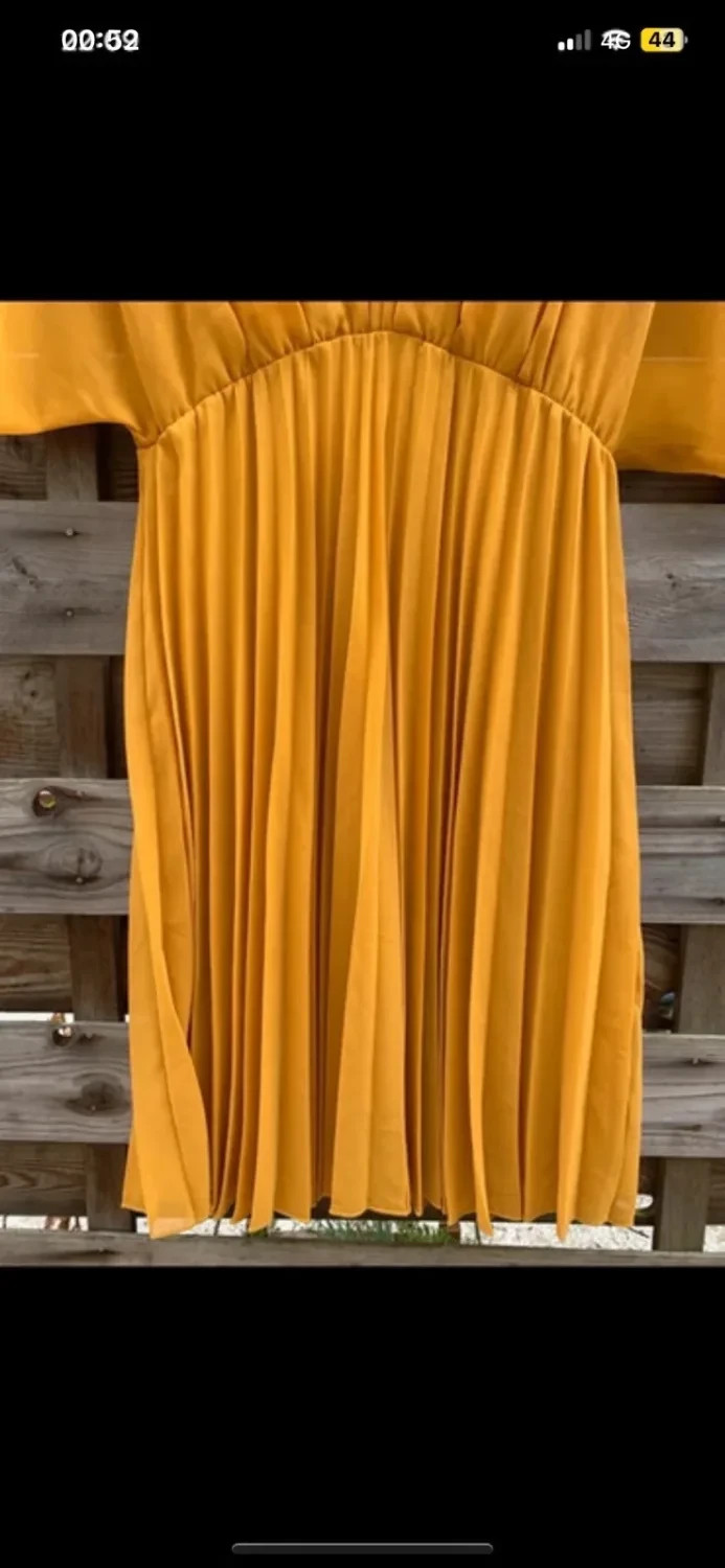 💛 Robe Naf Naf jaune moutarde plissée - Neuve avec étiquette - Taille 34 💛 – Naf Naf – taille XS / 34 / 6 5