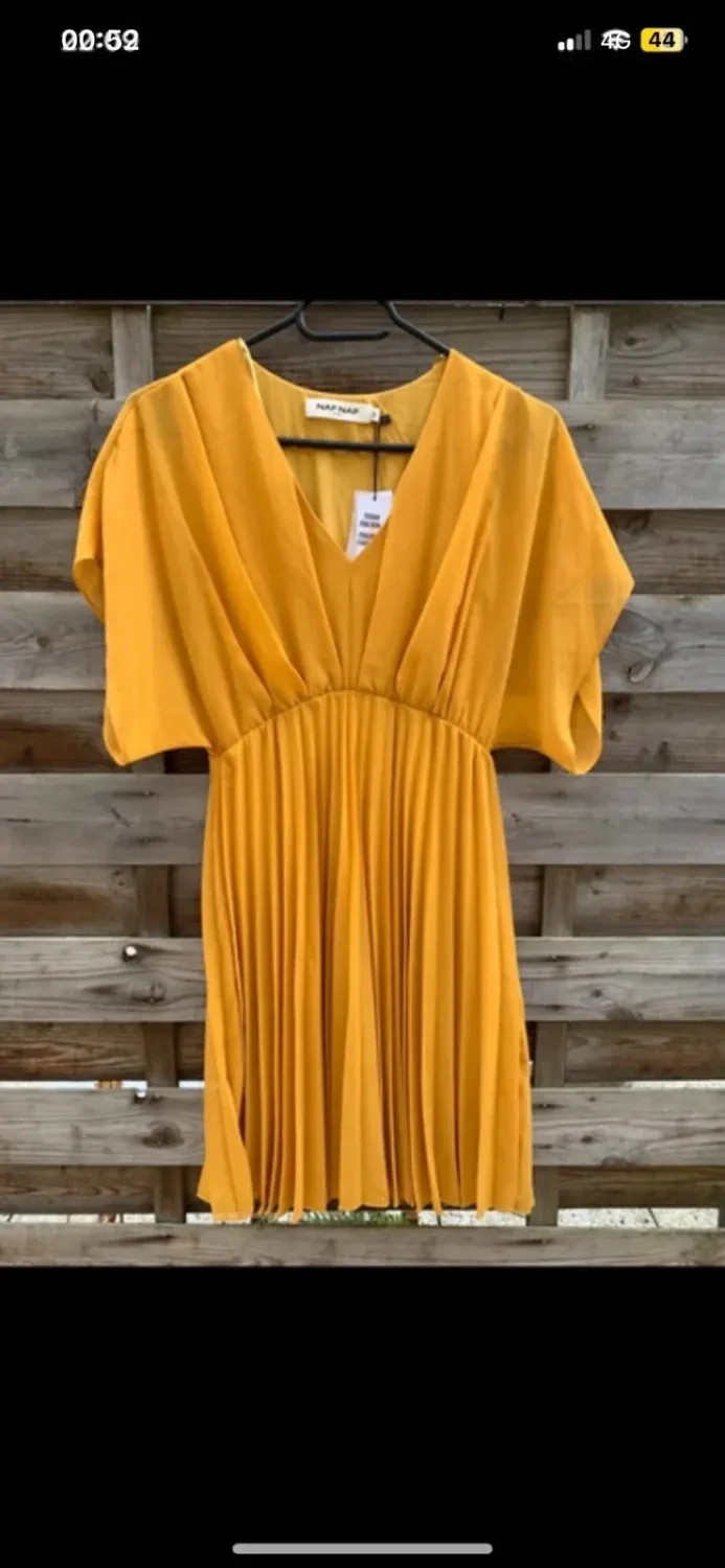 💛 Robe Naf Naf jaune moutarde plissée - Neuve avec étiquette - Taille 34 💛 – Naf Naf – taille XS / 34 / 6 2