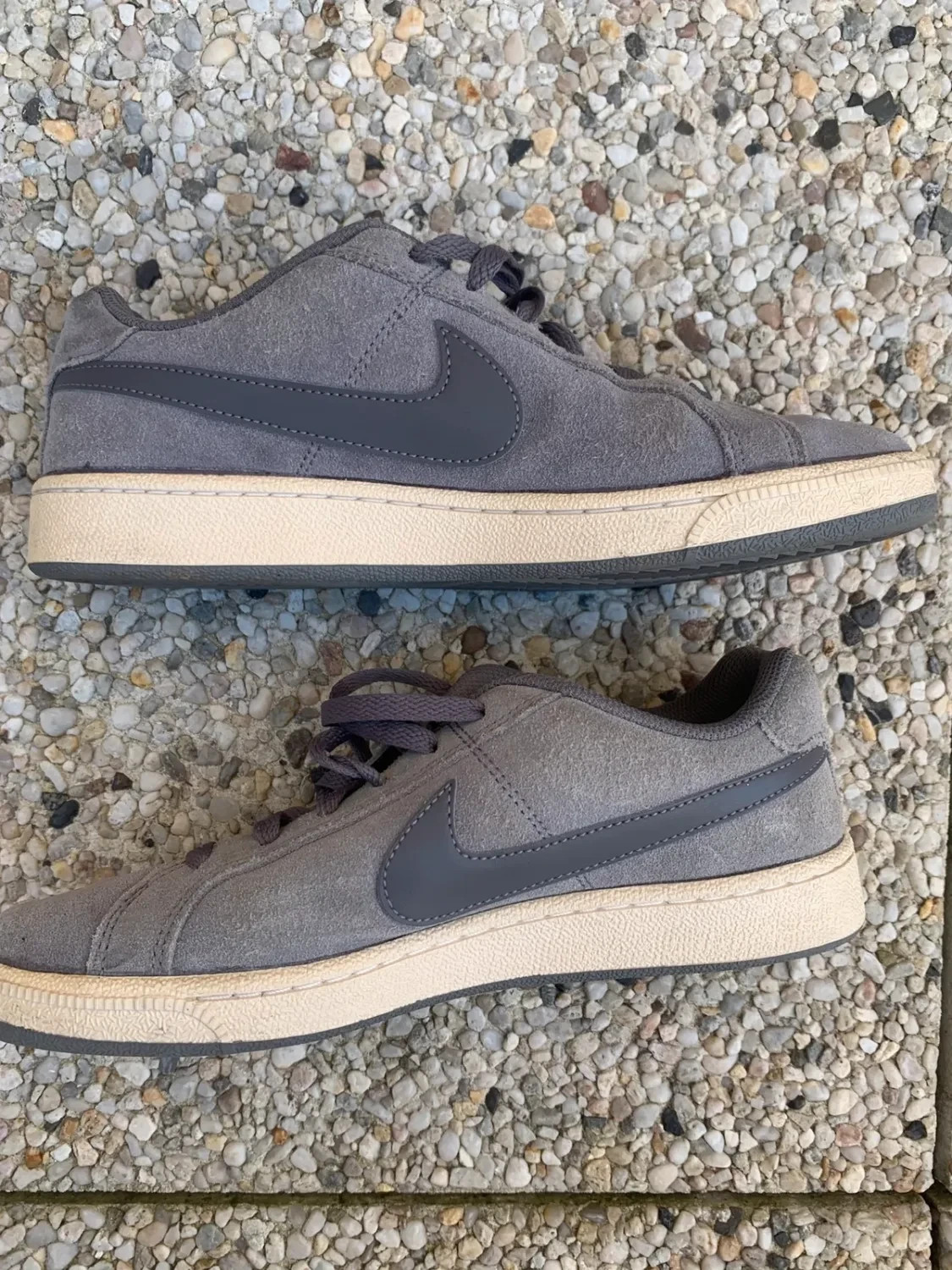 Nike Court Royale grises en daim – Taille 39 – Bon état – Nike – taille 39 3