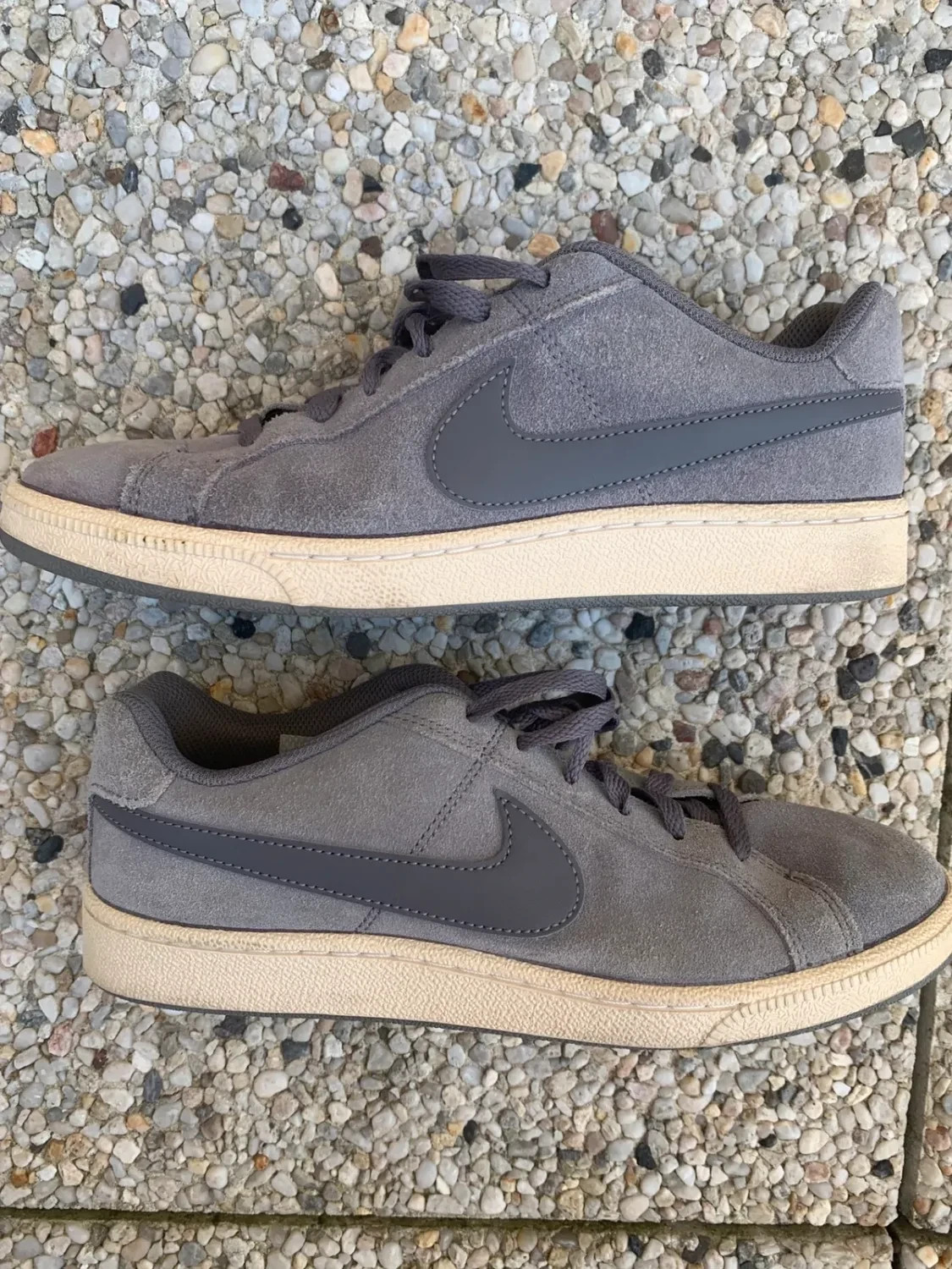 Nike Court Royale grises en daim – Taille 39 – Bon état – Nike – taille 39 4