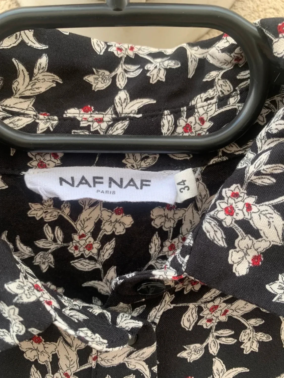 Chemise Naf Naf fleurie noire – 100% viscose – Taille 34 – Naf Naf – taille XS / 34 / 6 2