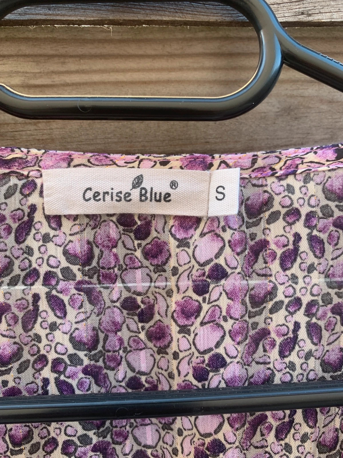 Robe Cerise Blue S – imprimé violet fleuri/léopard – cache-cœur & volants – Cerise Blue – taille S / 36 / 8 2