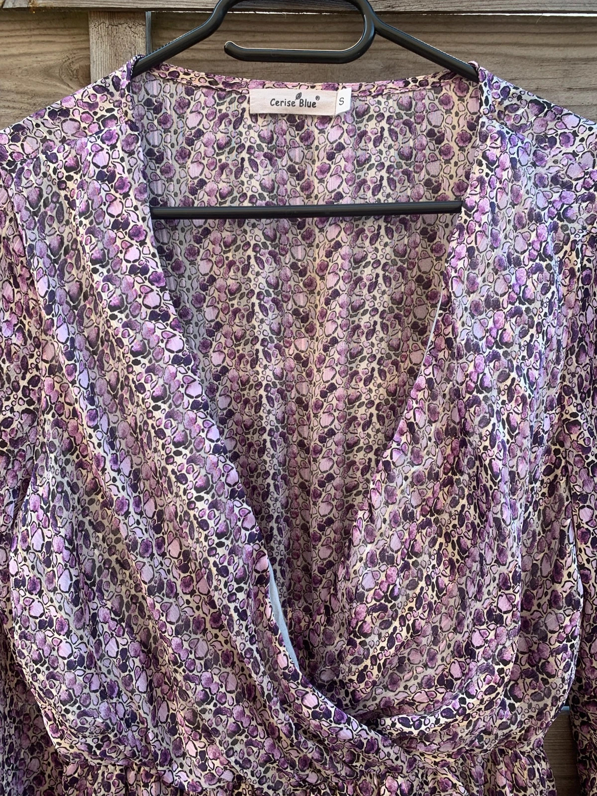 Robe Cerise Blue S – imprimé violet fleuri/léopard – cache-cœur & volants – Cerise Blue – taille S / 36 / 8 3