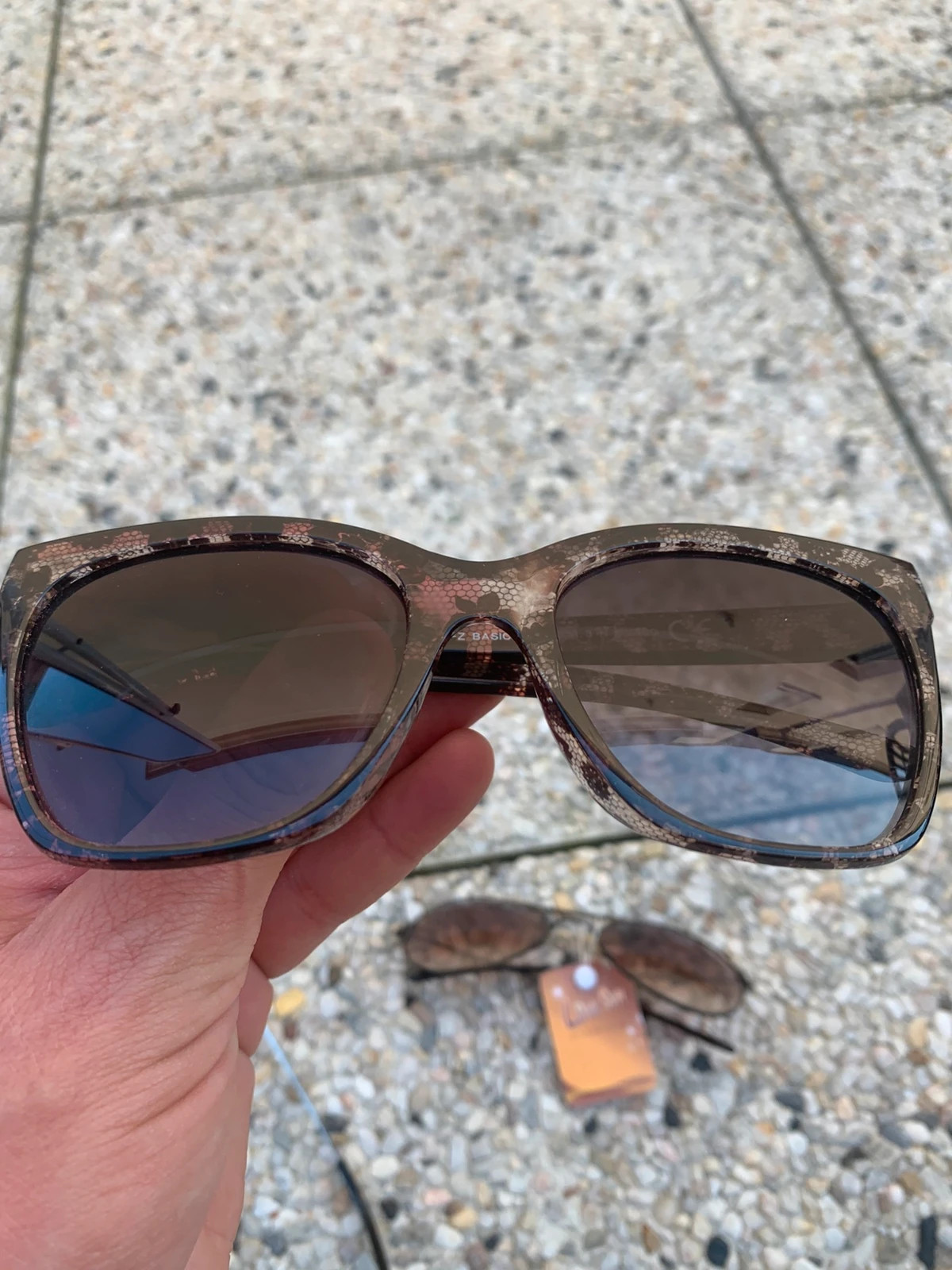 Lot de 4 paires de lunettes de soleil fantaisie – Styles variés 5