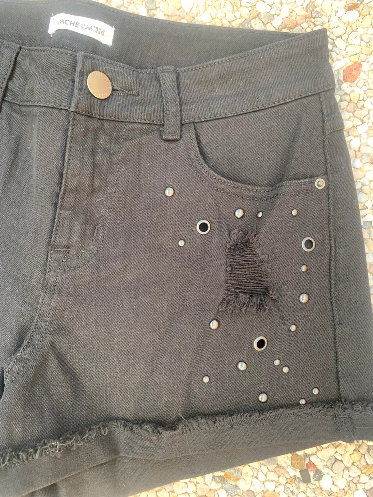 Short en jean noir Cache Cache T34 clouté destroy stretch – Cache Cache – taille XS / 34 / 6 3