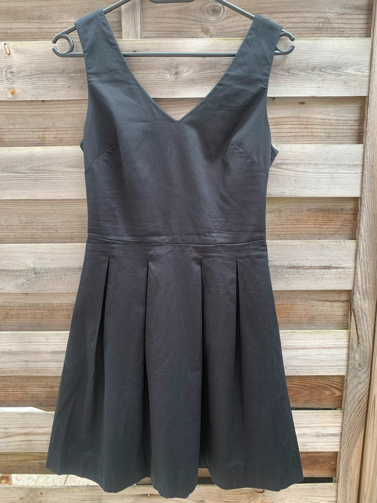 Robe noire Camaïeu taille 34 coupe patineuse décolleté V – Camaïeu – taille XS / 34 / 6 2