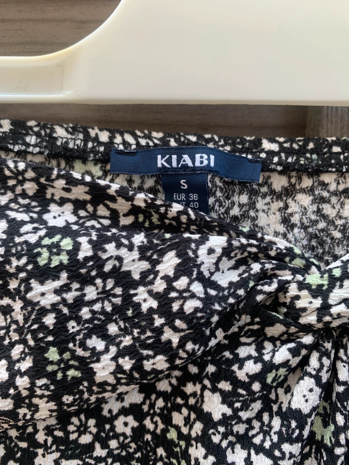 Jupe midi fleurie Kiabi taille S 36 fendue taille haute – Kiabi – taille S / 36 / 8 3
