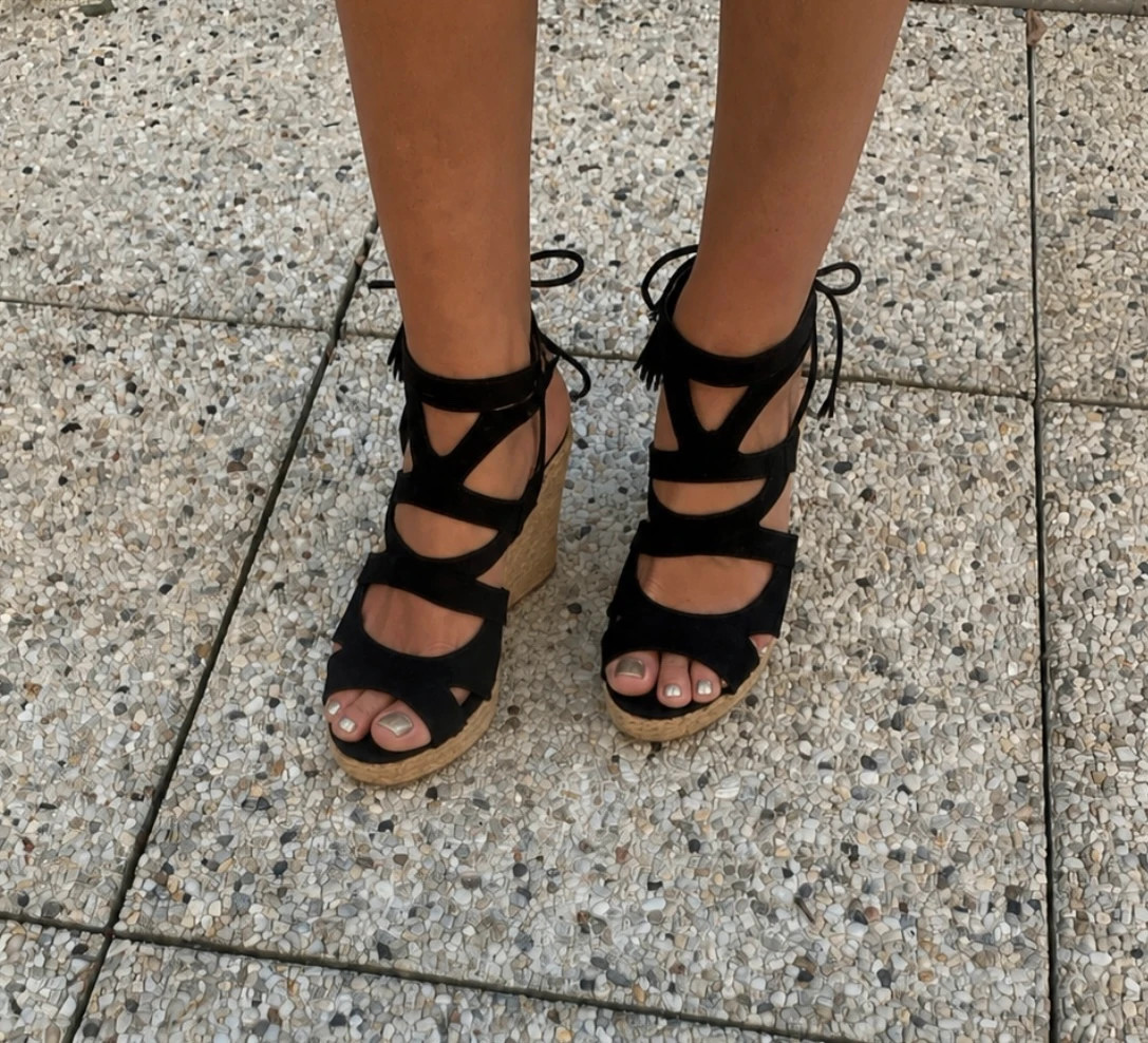 Sandales compensées noires à lacets & pampilles – Pointure 39 – taille 39 2