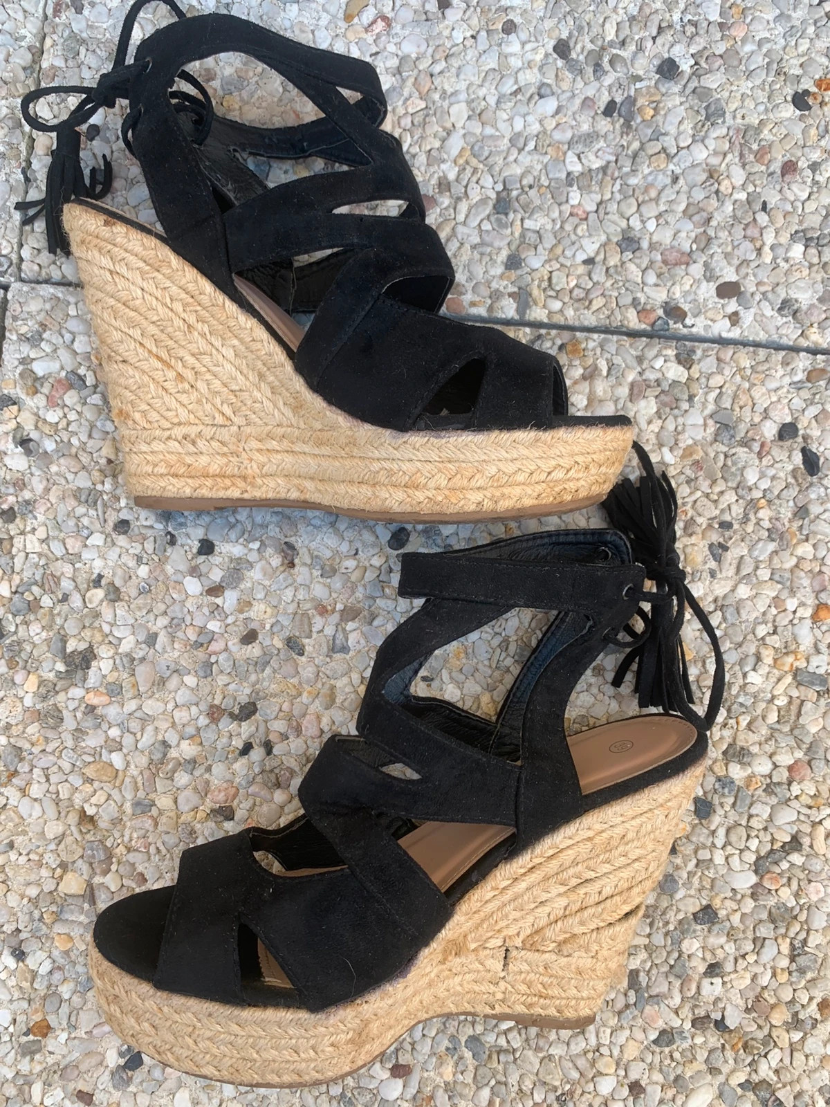 Sandales compensées noires à lacets & pampilles – Pointure 39 – taille 39 4