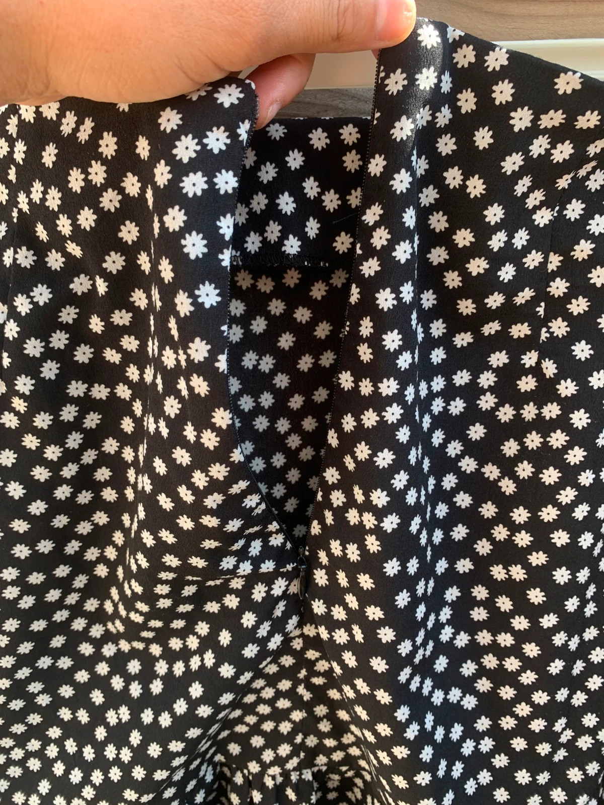 Jupe portefeuille noire à fleurs blanches T38/M volantée été – Shein – taille M / 38 / 10 5
