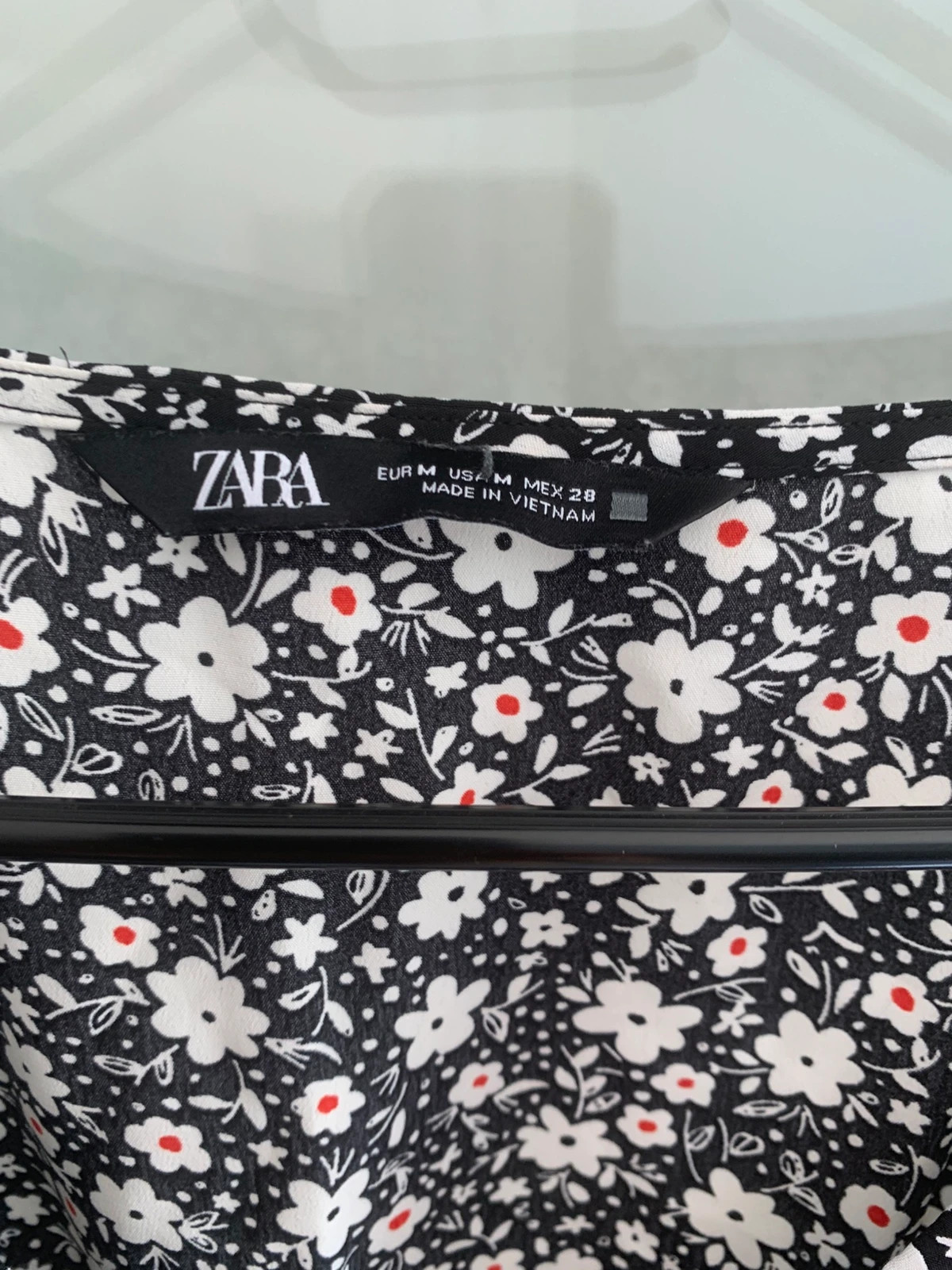 Zara – Robe courte fleurie noire et blanche – Taille S – Zara – taille S / 36 / 8 3