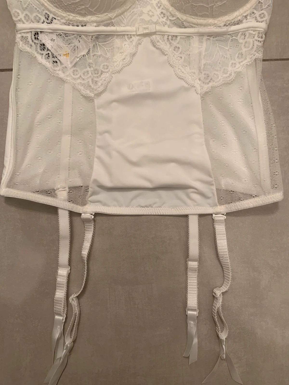 Guêpière bustier La city blanche dentelle avec porte-jarretelles – Neuve avec étiquette – 95B – La City – taille 95B 5