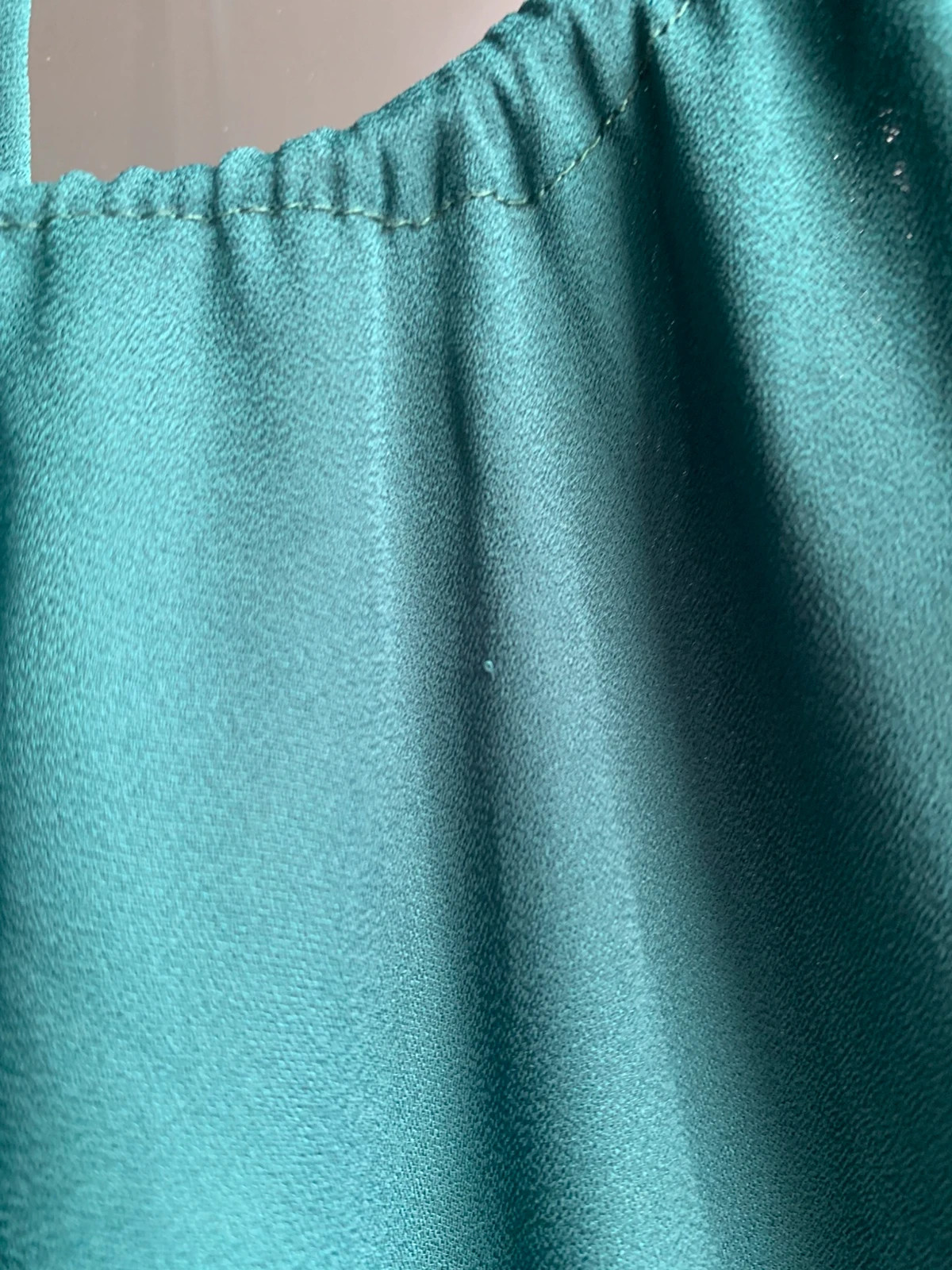 Robe fluide vert émeraude Etam T36 – dos nu à nouer – très bon état – Etam – taille S / 36 / 8 5