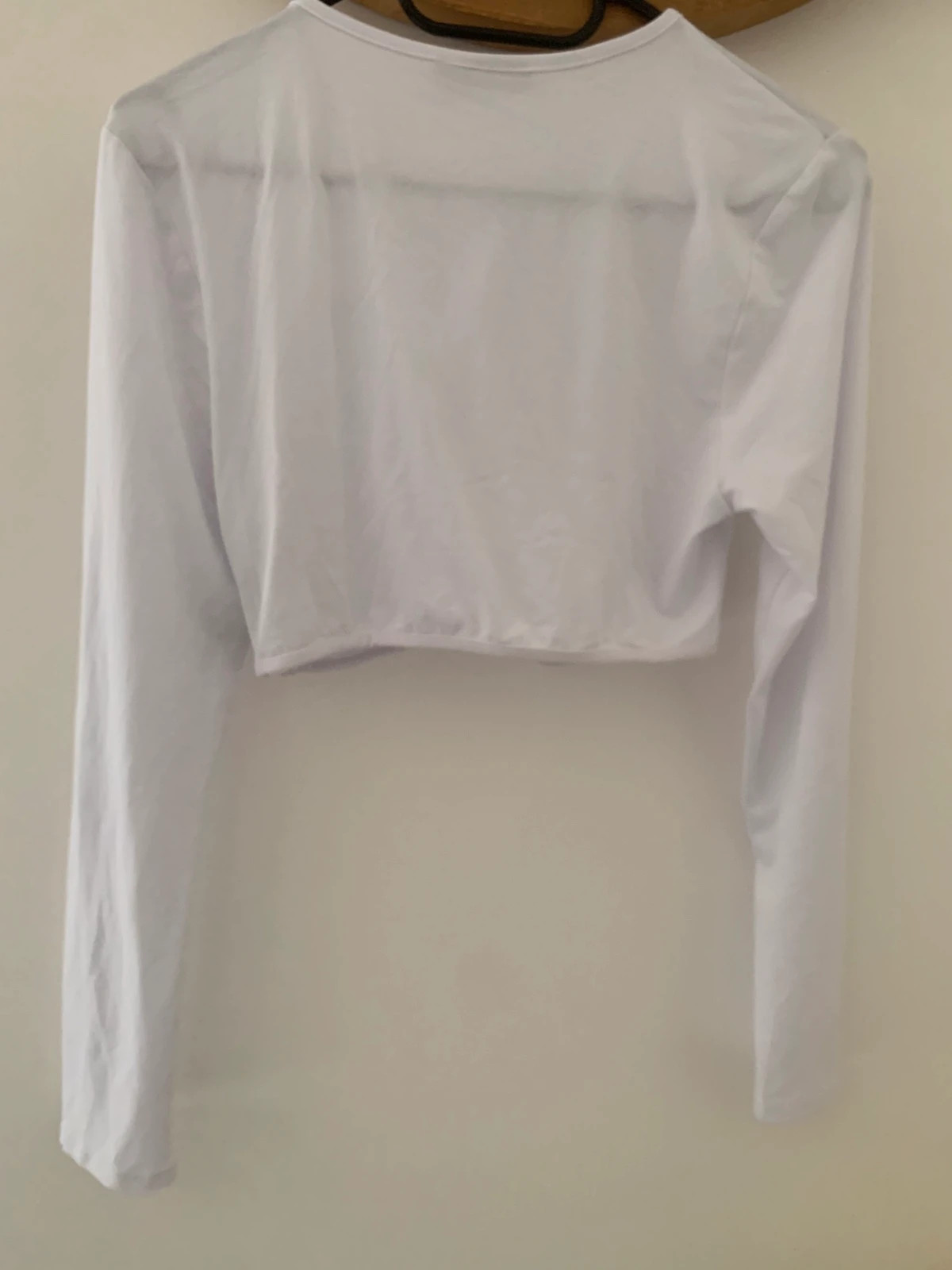 🤍 Crop top blanc ASOS Design - T40 – effet cut out ultra tendance 🤍 – ASOS Design – taille L / 40 / 12 5