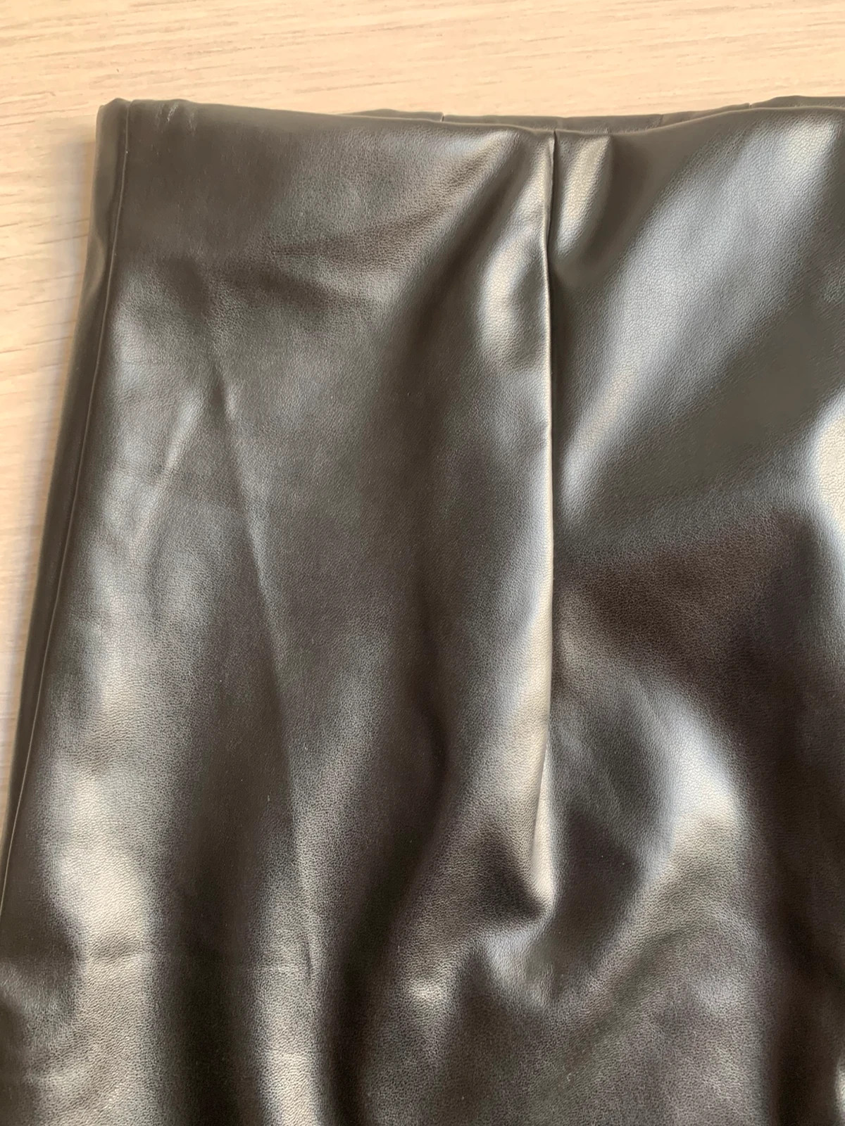 Jupe noire effet cuir ASOS Design Petite T34 – ASOS Petite – taille XS / 34 / 6 3