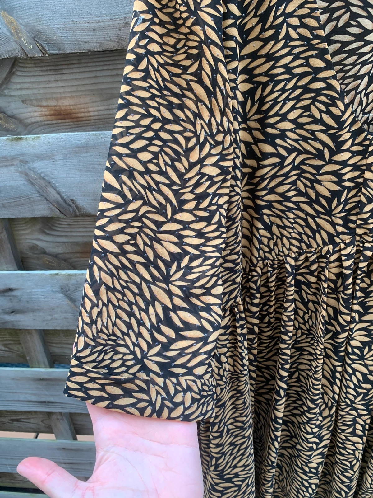 Robe courte fluide imprimée noir et camel - Vintage dressing - T.M 🤎 – Vintage Dressing – taille M / 38 / 10 5