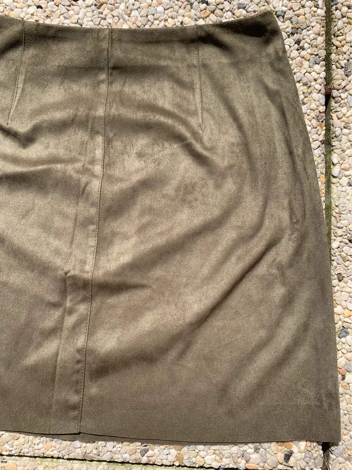 Jupe kaki effet daim/suéde – coupe droite chic – T36 – neuve avec étiquette – La Halle – taille S / 36 / 8 4