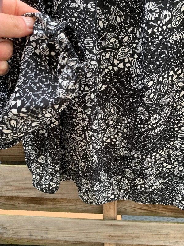 Blouse Cache Cache noire & blanche imprimée – Taille 34 - neuve sans étiquette – Cache Cache – taille XS / 34 / 6 5