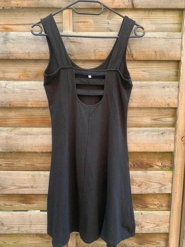 Robe noire patineuse XS - La halle – La Halle – taille XS / 34 / 6 4