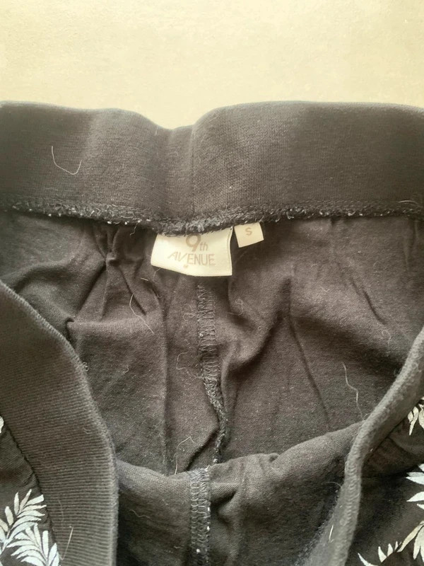 Bas de pyjama noir imprimé feuilles – Taille S – taille S / 36 / 8 4