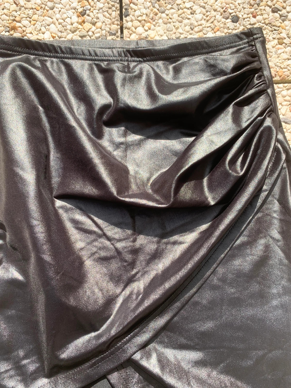 Jupe asymétrique noire effet satin simili cuir SHEIN drapée taille S – Shein – taille S / 36 / 8 2