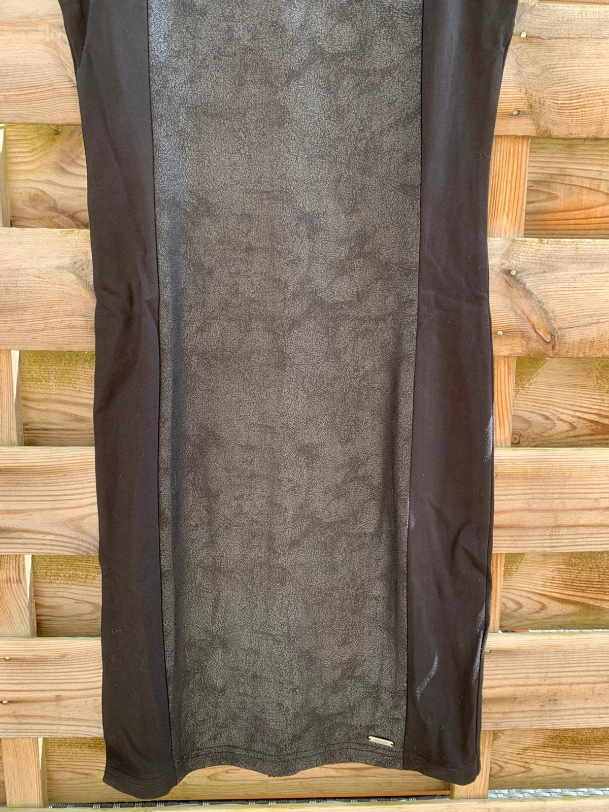 Robe Kaporal femme XS noire effet texturé & dentelle dos – très bon état – Kaporal – taille XS / 34 / 6 4