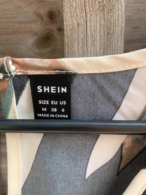 Combishort fluide imprimé Shein– taille M (38) neuve – Shein – taille M / 38 / 10 4