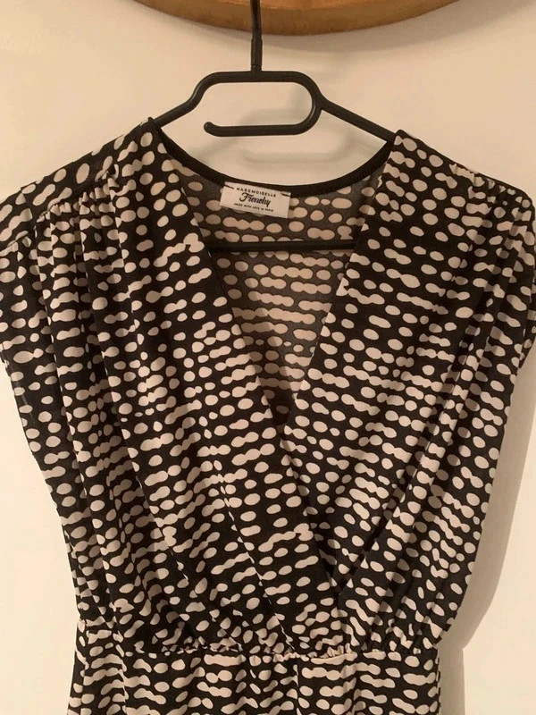 Robe noire à imprimé graphique – taille 36 – Mademoiselle Frenchy – taille S / 36 / 8 2