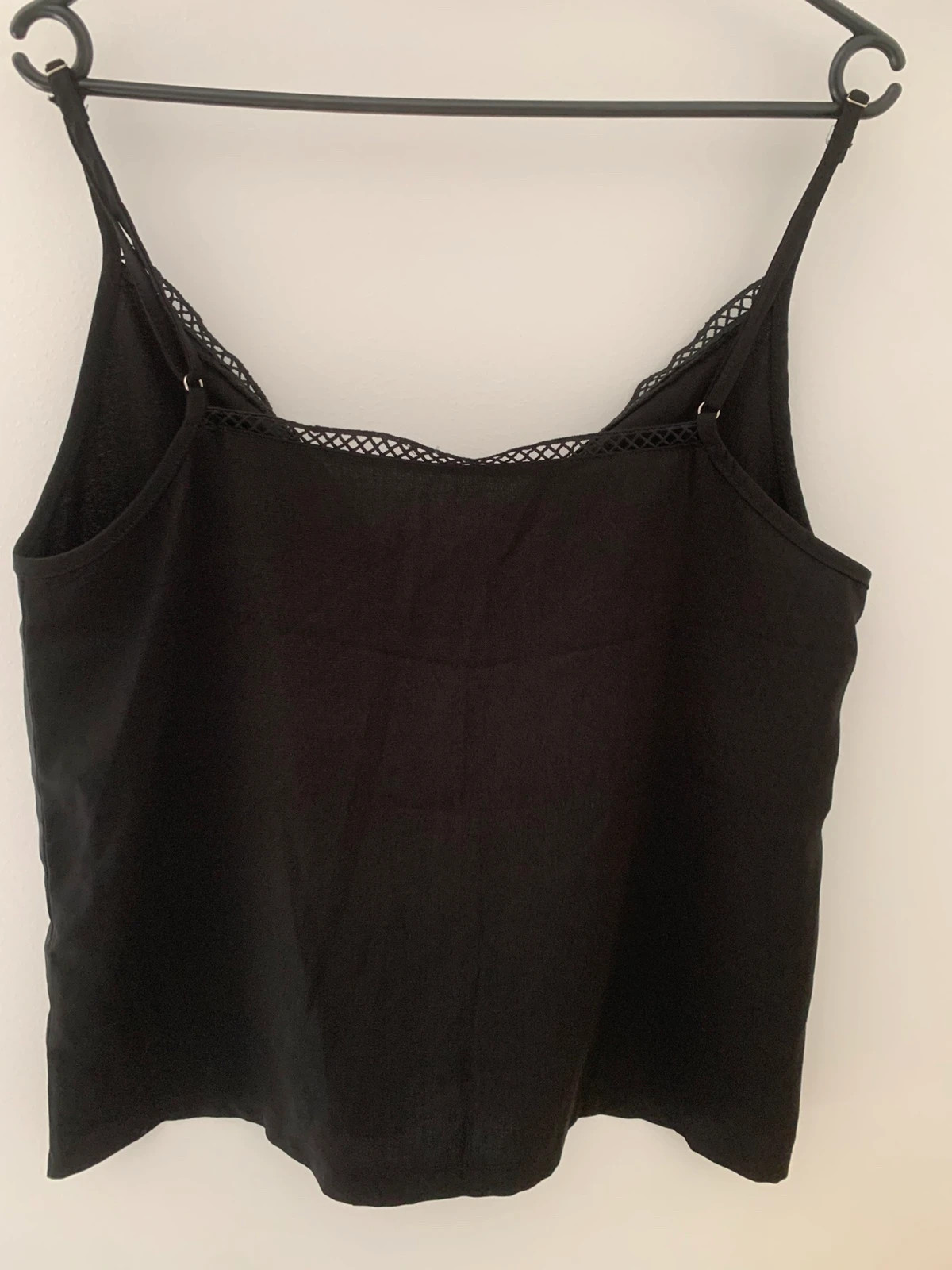 Caraco noir Shein taille S – détail dentelle – Shein – taille S / 36 / 8 4