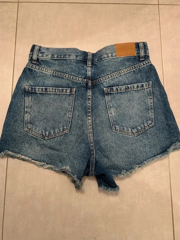 Short en jean La City taille 36 neuf – effet délavé tendance – La City – taille S / 36 / 8 5