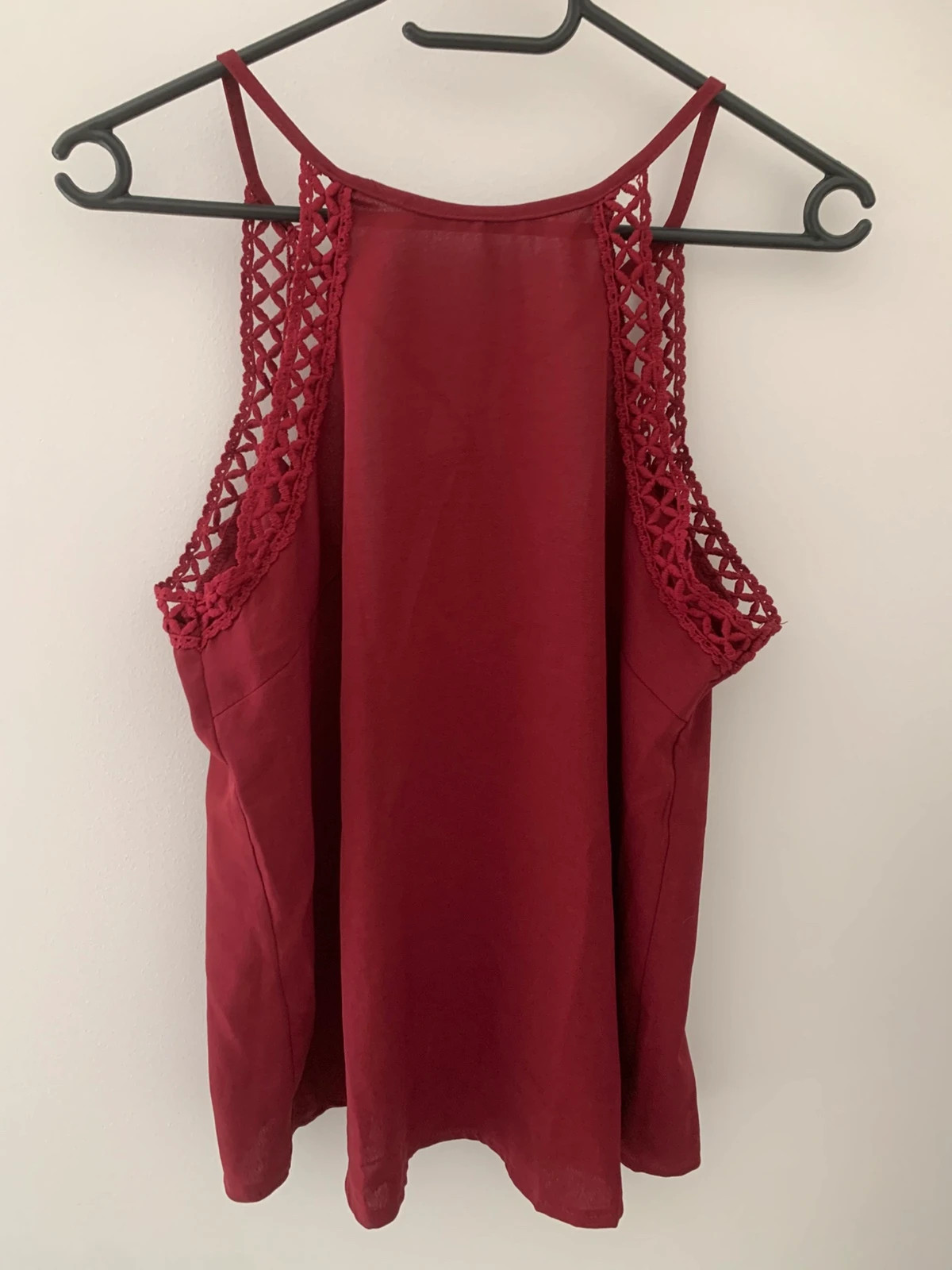 Top bordeaux dos ouvert SHEIN Taille M – Dentelle et détail noué – Shein – taille M / 38 / 10 2
