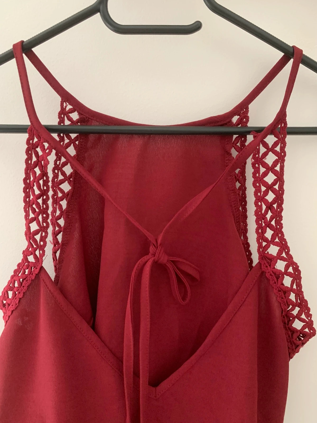 Top bordeaux dos ouvert SHEIN Taille M – Dentelle et détail noué – Shein – taille M / 38 / 10 5