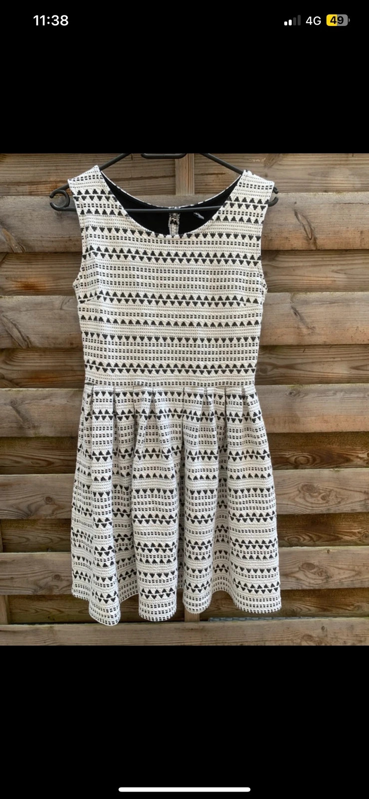Robe Naf Naf noire & blanche – Taille S – Coupe patineuse élégante – Naf Naf – taille S / 36 / 8 2