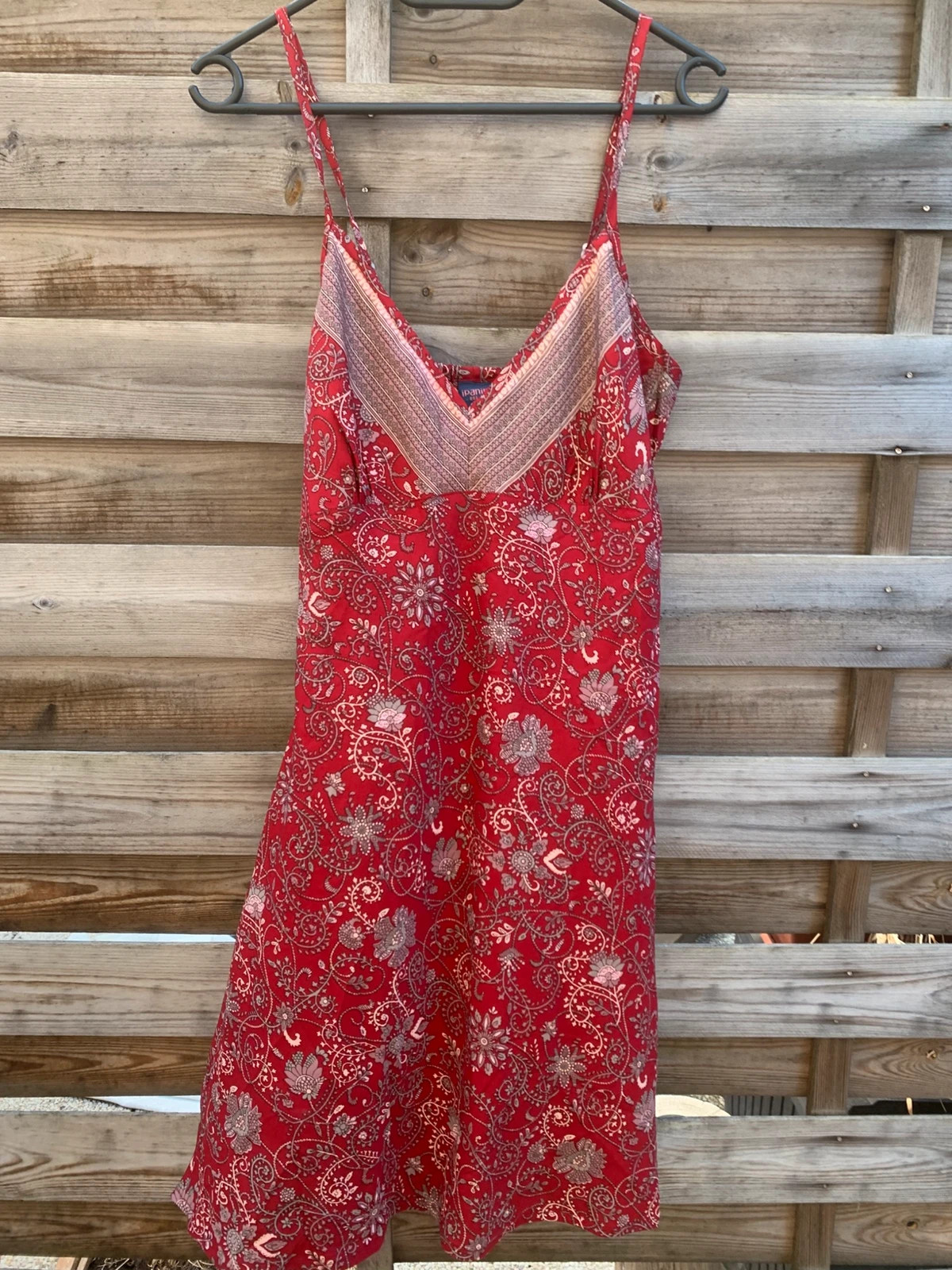 Robe courte à fines bretelles rouge imprimé fleuri ipanima taille S/36 – Ipanima – taille S / 36 / 8 2
